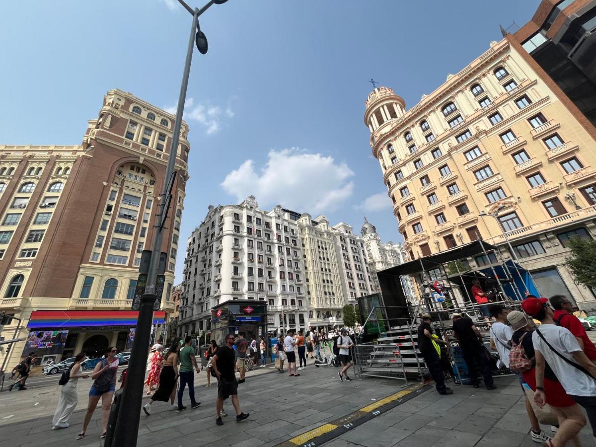 Апартаменти Chic4 Luxury Gran Via Мадрид Екстер'єр фото